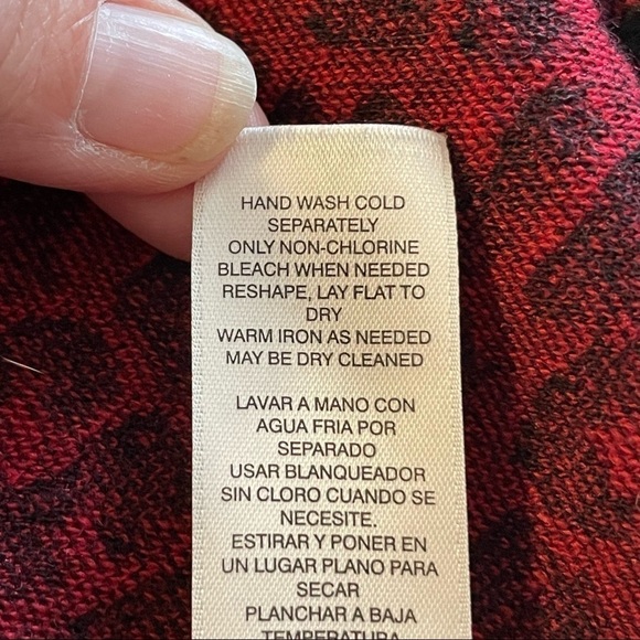 ✅HOST Pick✅ Chico’s Cardigan, Size 1 - Picture 6 of 7